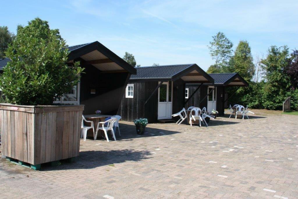 Chalet - Camping 'T Dekske Wintelre Bagian luar foto