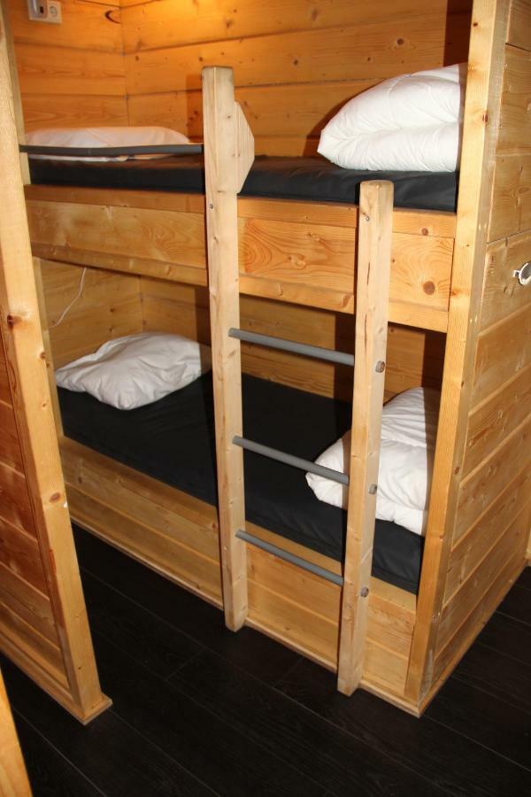 Chalet - Camping 'T Dekske Wintelre Bagian luar foto
