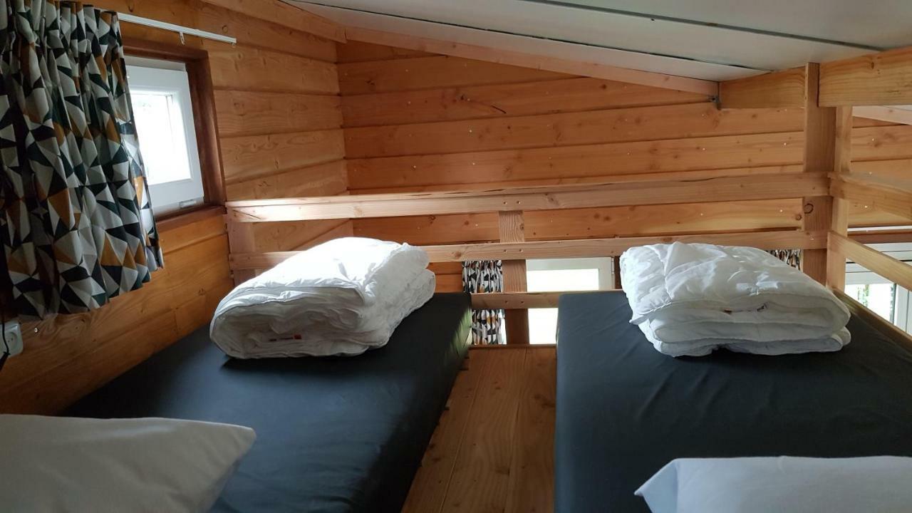 Chalet - Camping 'T Dekske Wintelre Bagian luar foto